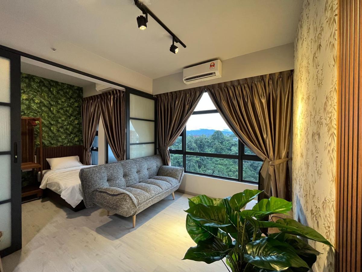 Jesselton Quay 1 * Kota Kinabalu